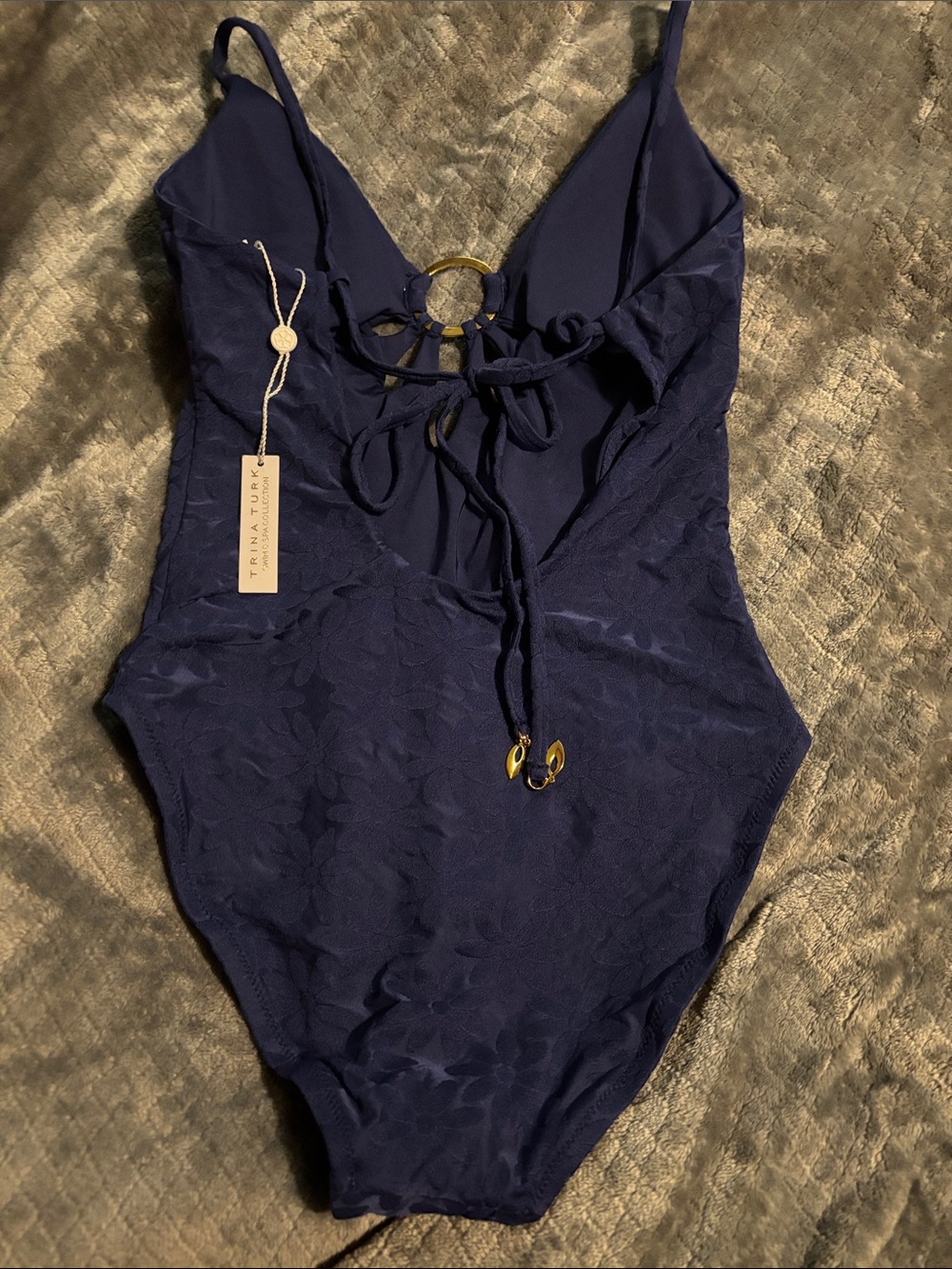 Trina Turk JOPLIN JACQUARD PETAL CUTOUT PLUNGE ONE PIECE SWIMSUIT, NAVY - Picture 4 of 10